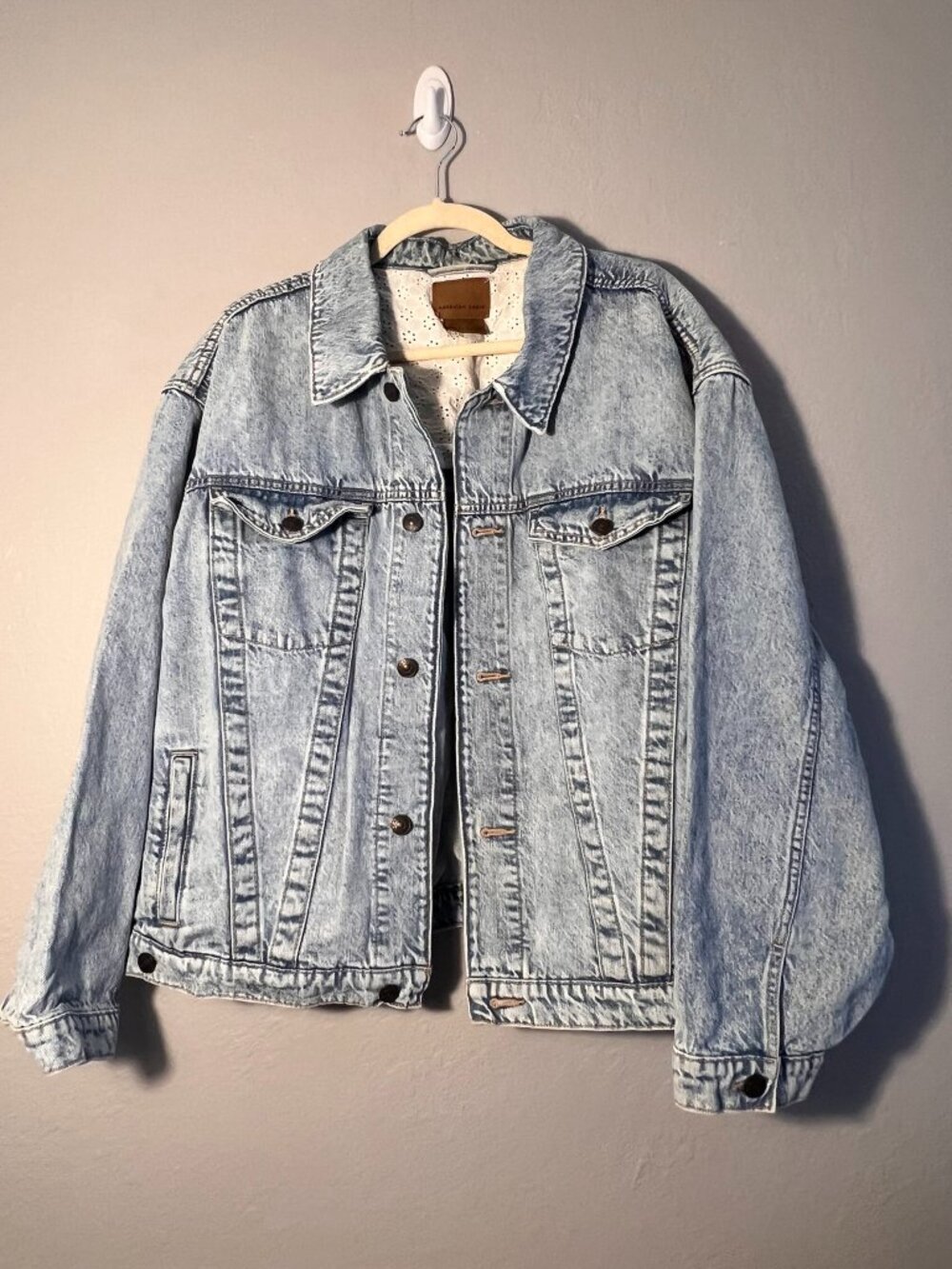 XXL American Eagle Denim Jacket with Patterned Interior Lining (Small Spot)